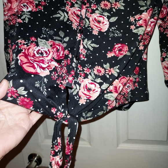 Womens no boundaries size XXXL  (21) runs small - Picture 4 of 5